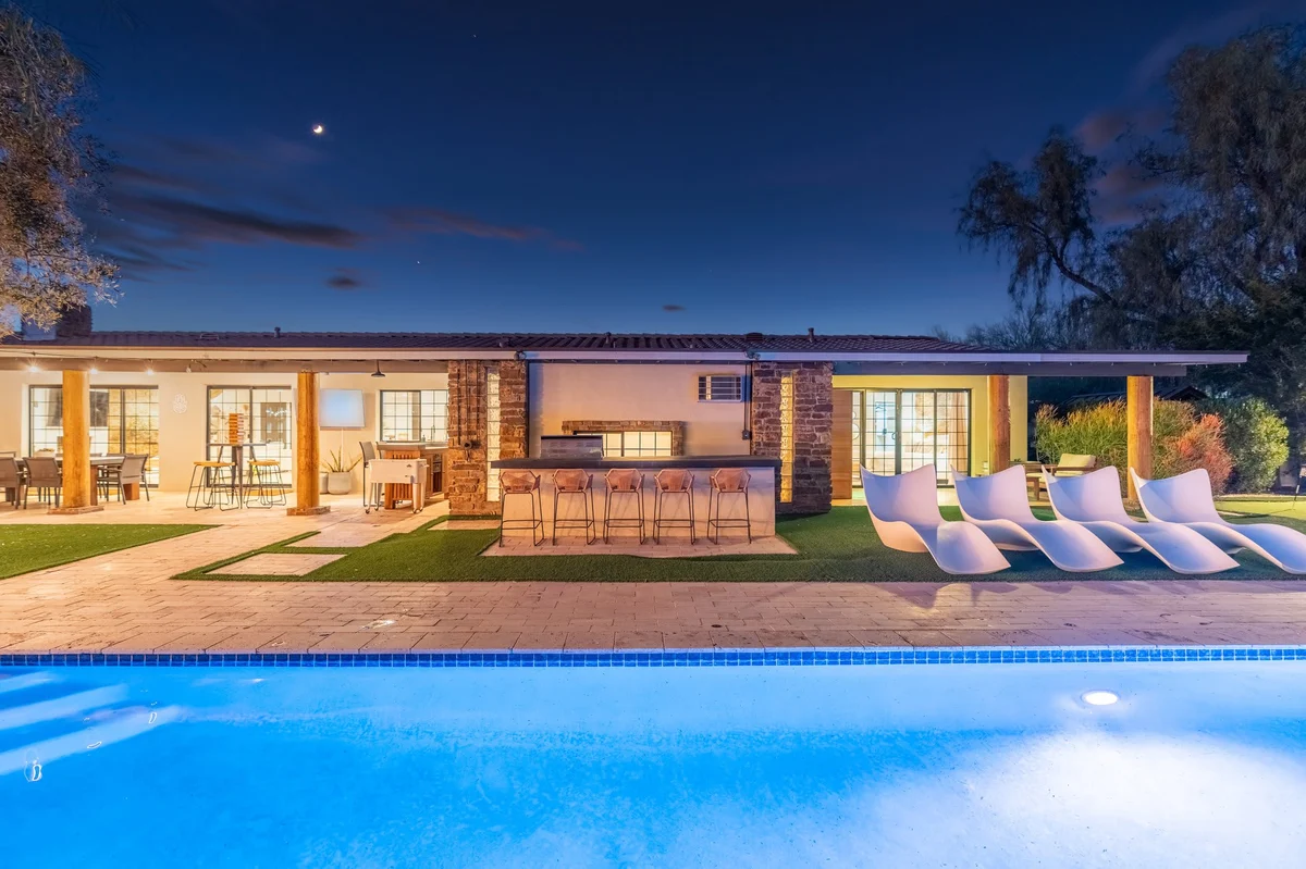 Wander Phoenix Oasis #27