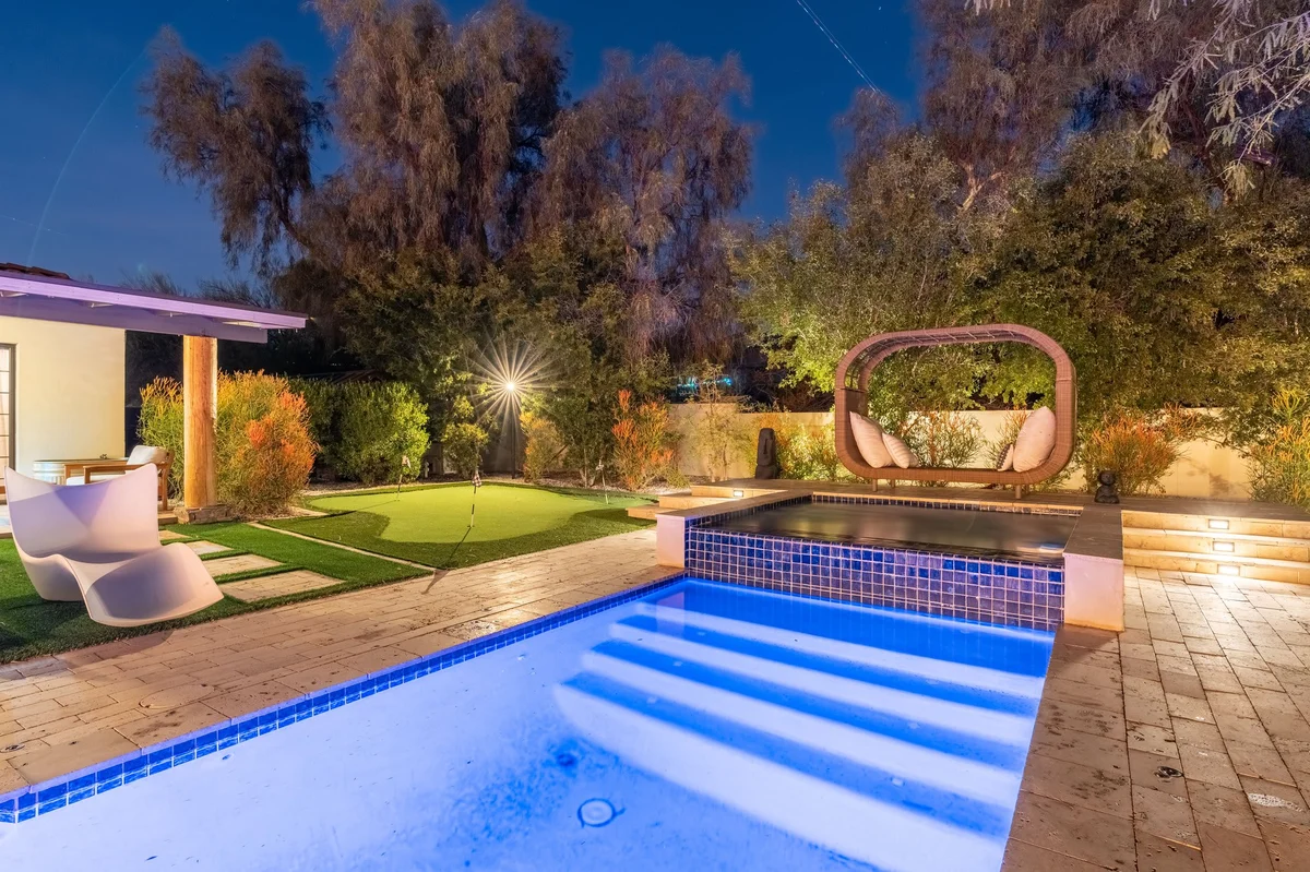 Wander Phoenix Oasis #41