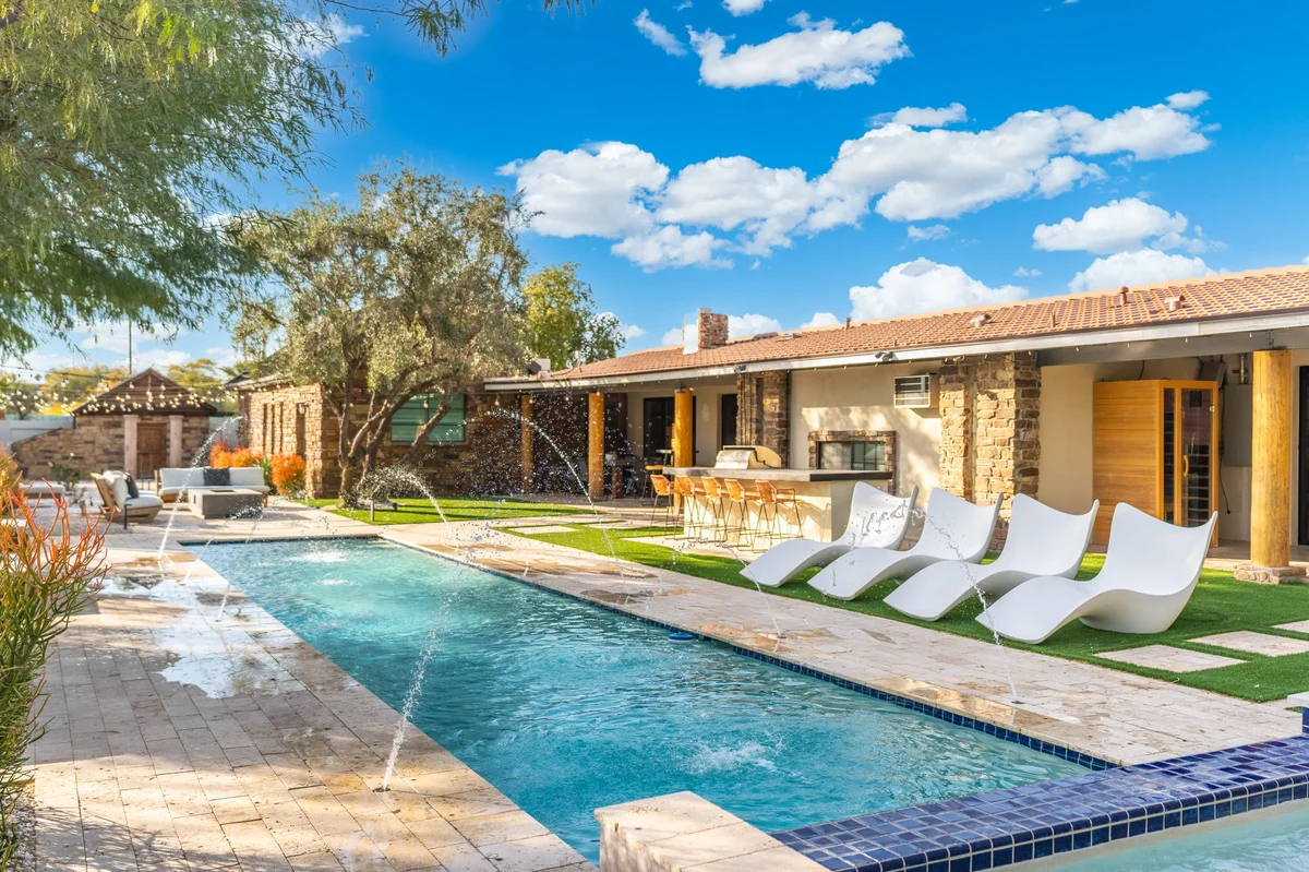 Wander Phoenix Oasis #47