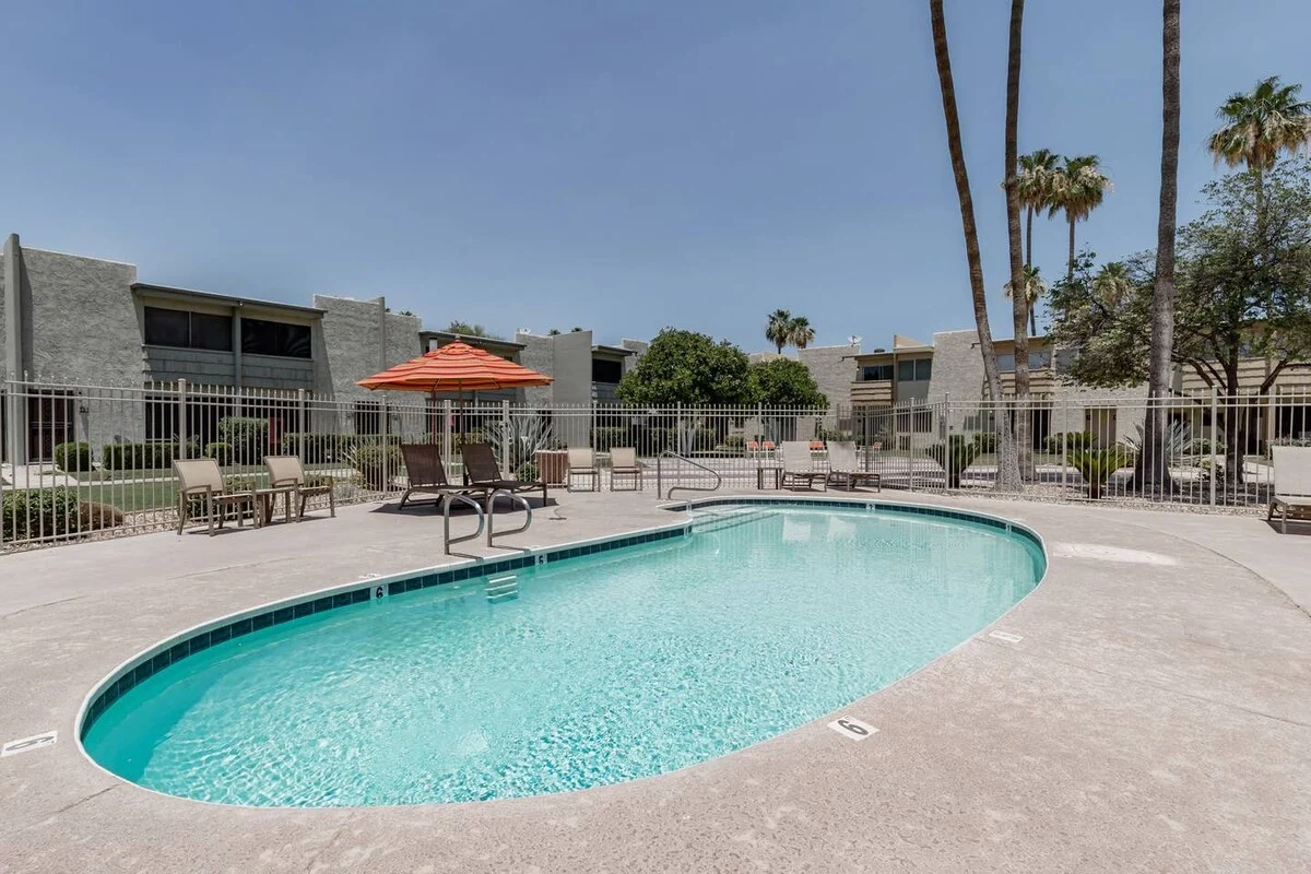 Condo in Scottsdale property photo 4