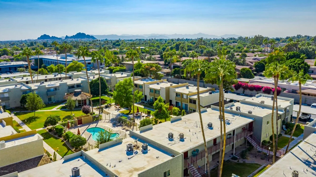Condo in Scottsdale property photo 5