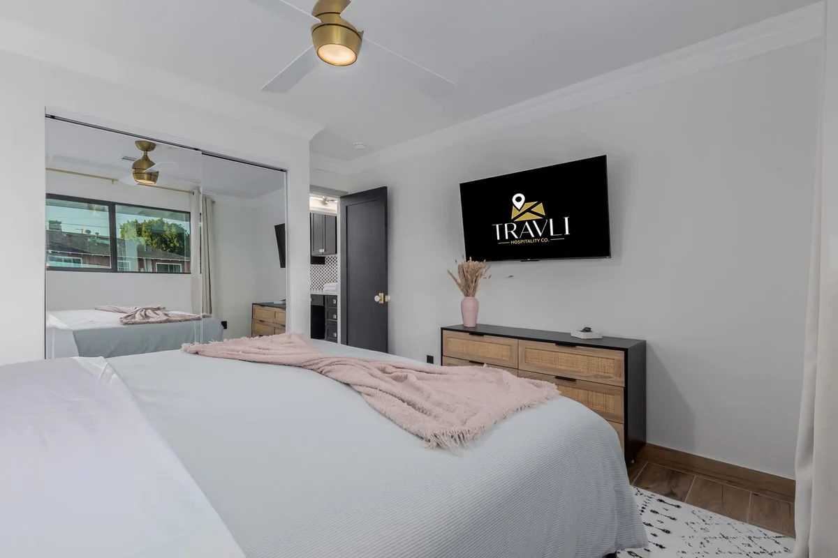 Wander Scottsdale Lakes