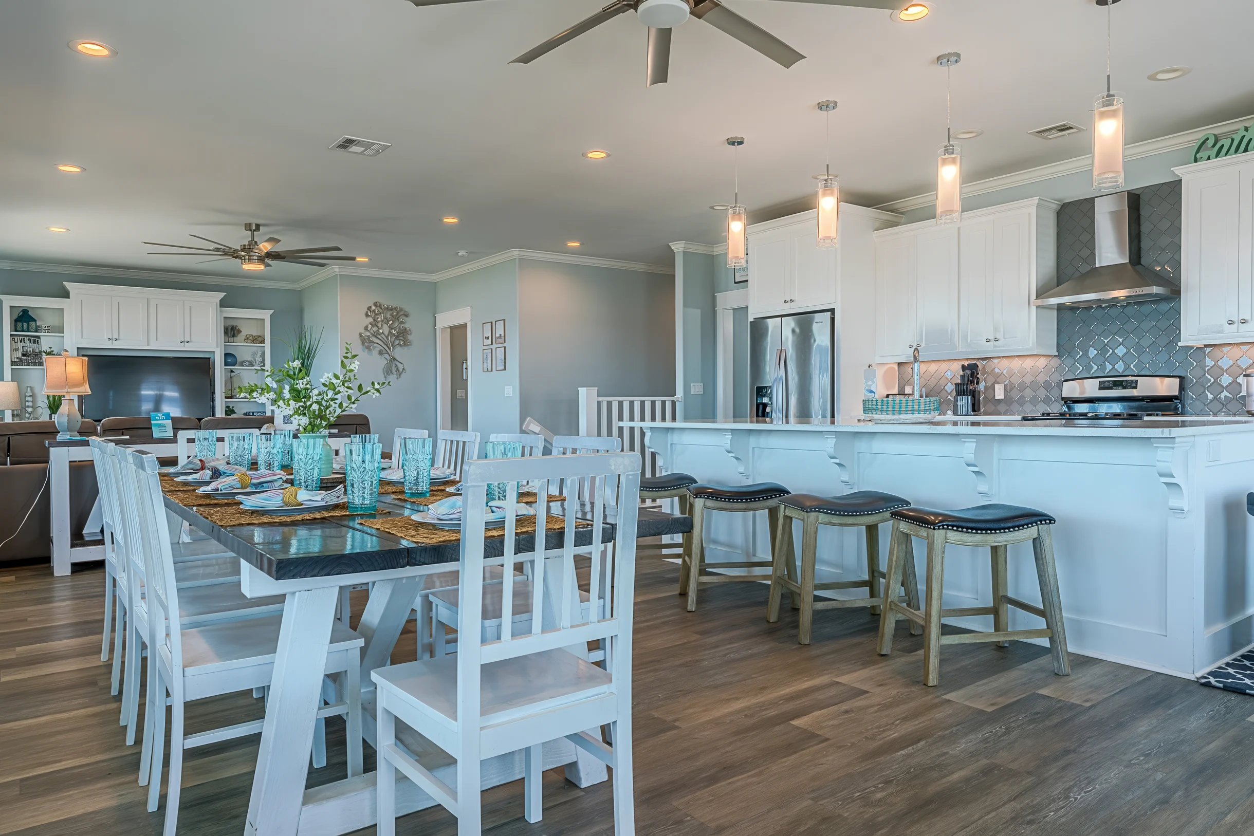 Wander Crystal Beach Key #22