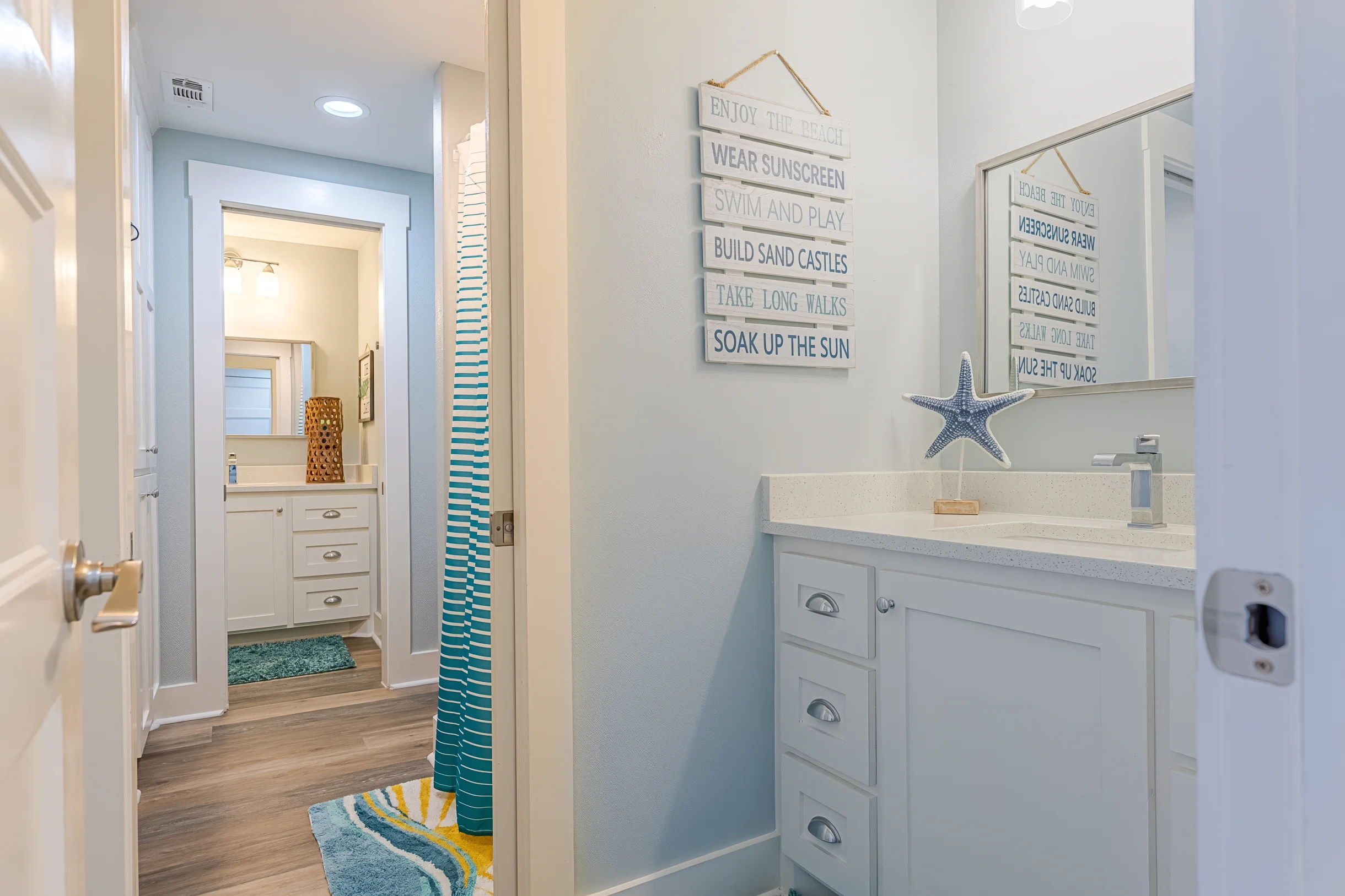 Wander Crystal Beach Key #16