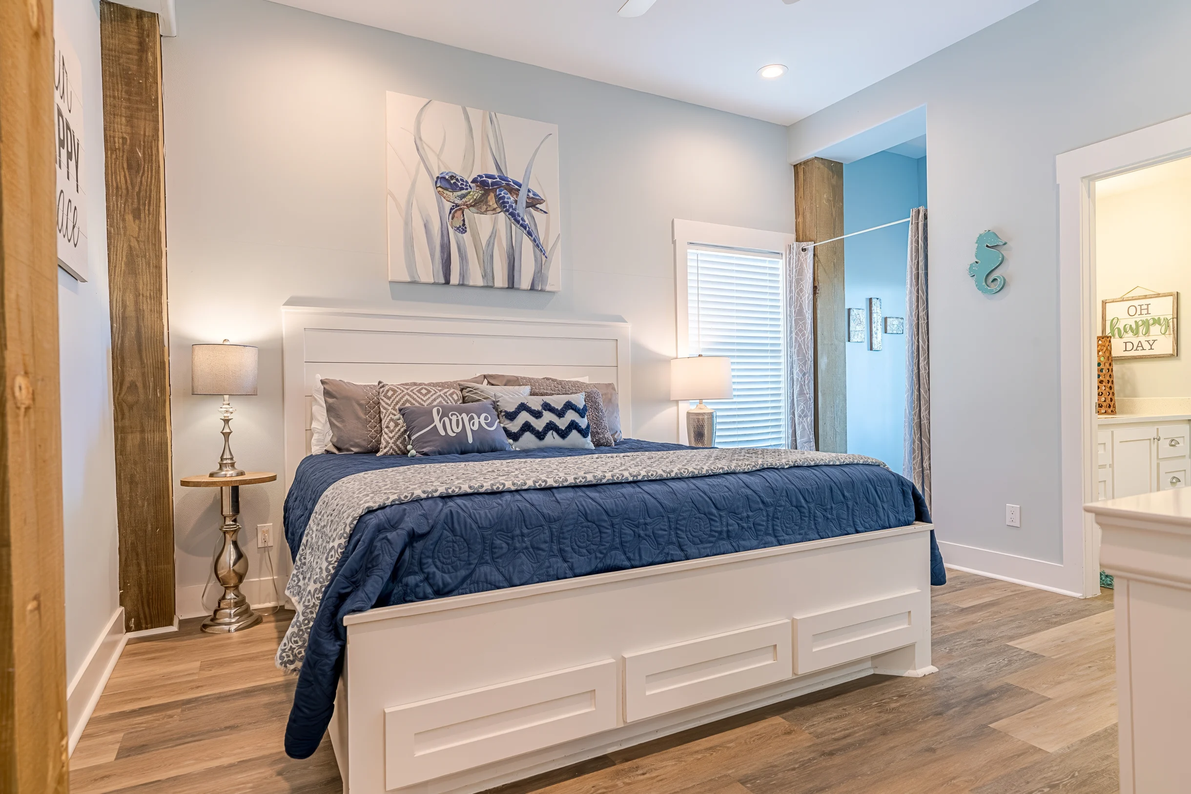 Wander Crystal Beach Key #30