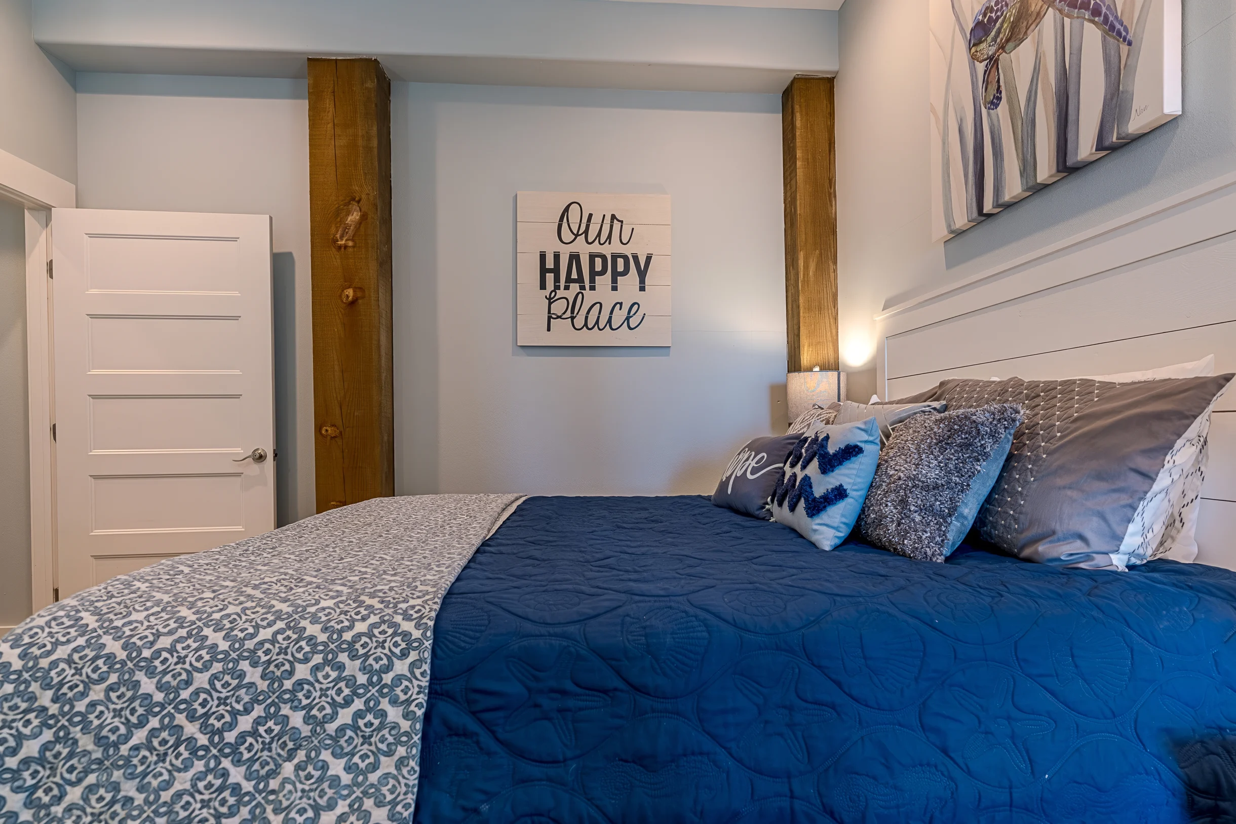 Wander Crystal Beach Key #42