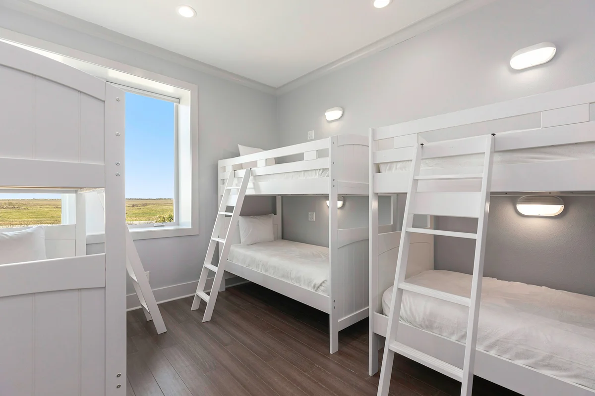 Bunk Bedroom 1 image