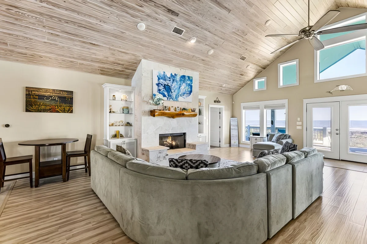 Wander Bolivar Beachfront #55