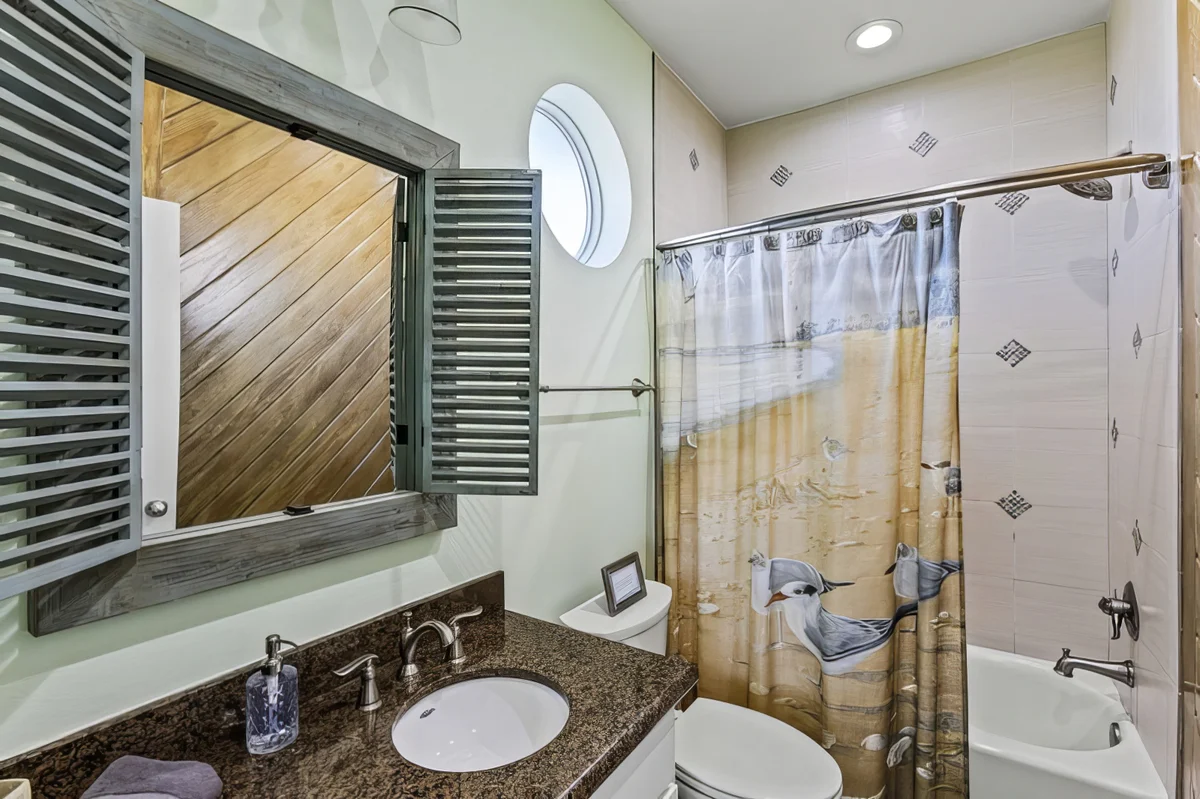 Wander Bolivar Beachfront #16