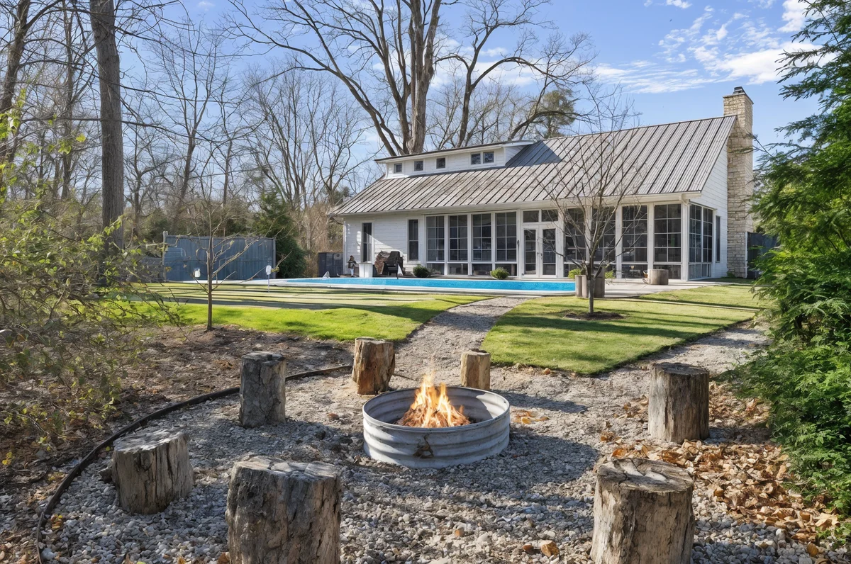 Wander Union Pier Retreat