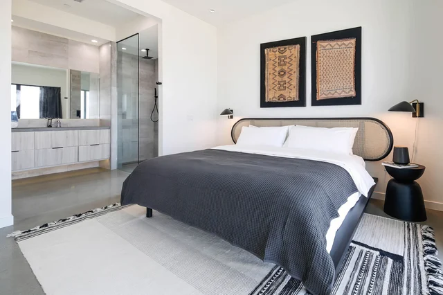 Bedroom 1 image 1