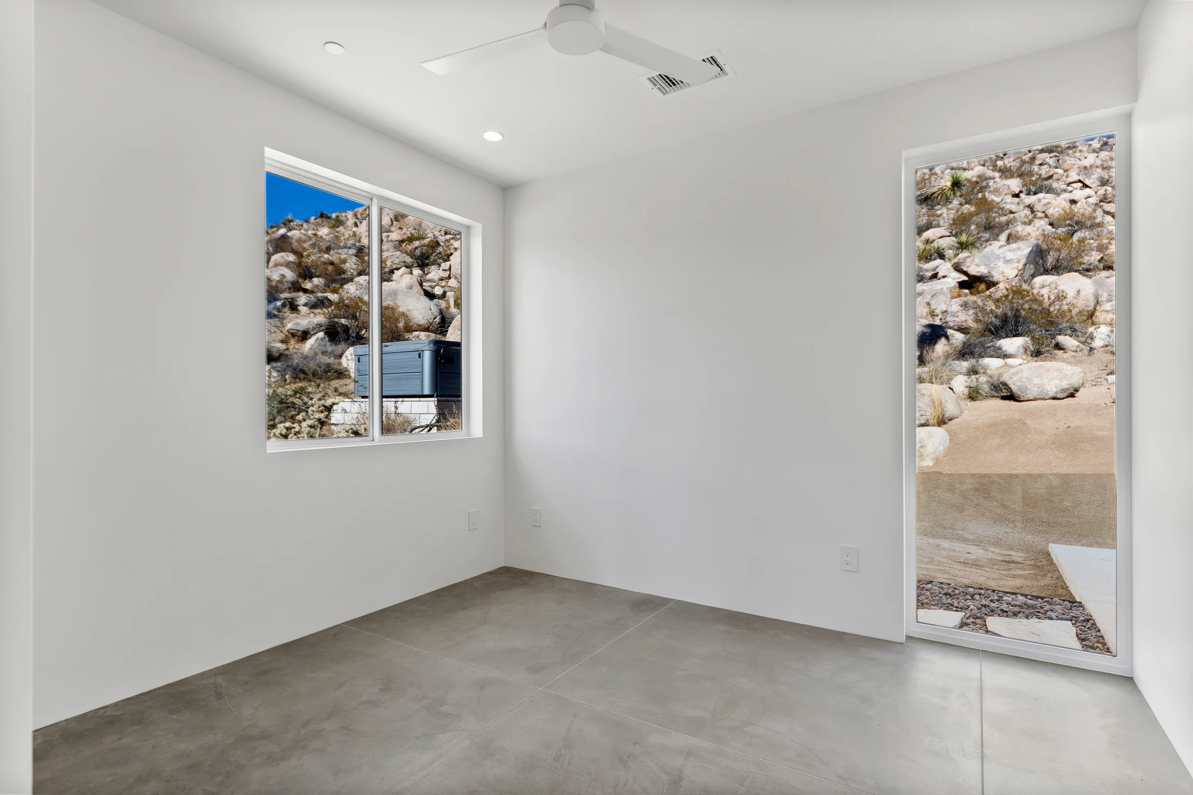 Wander Yucca Valley Desert #24