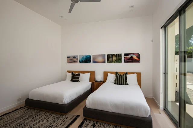 Bedroom 5 image 1