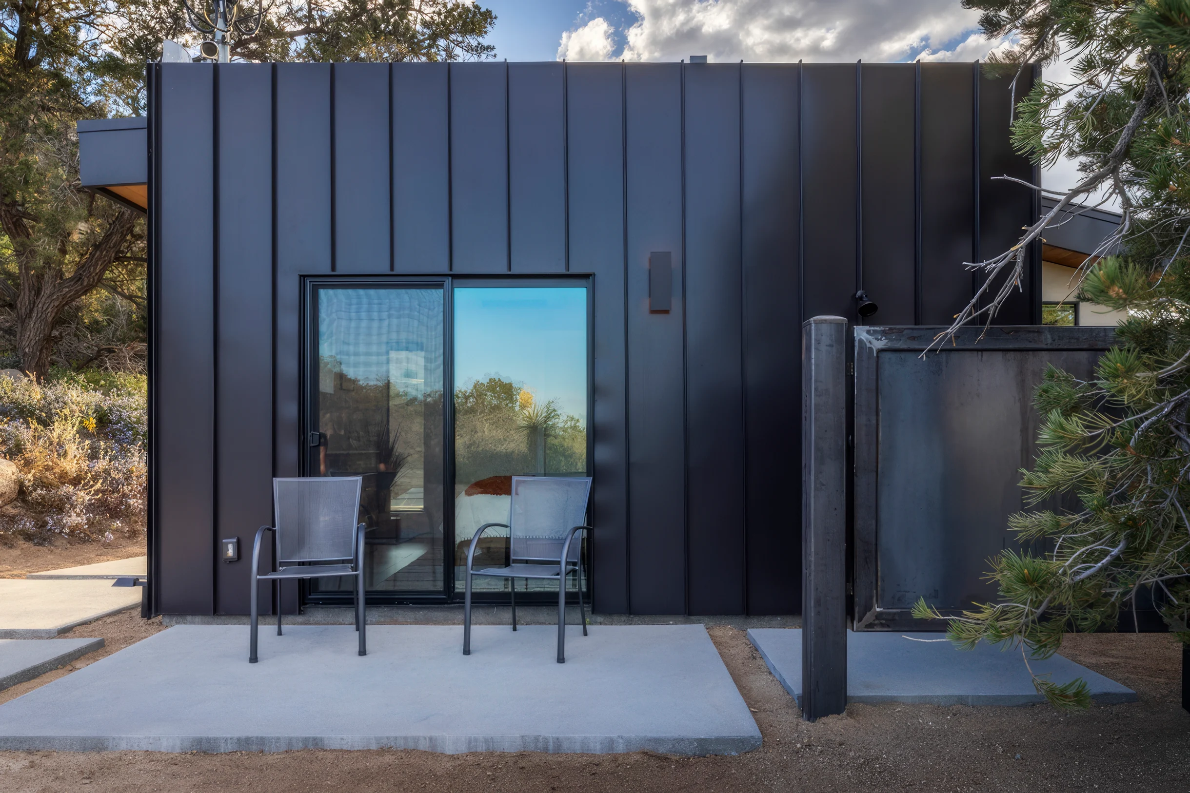 Wander Yucca Valley Boulders #46