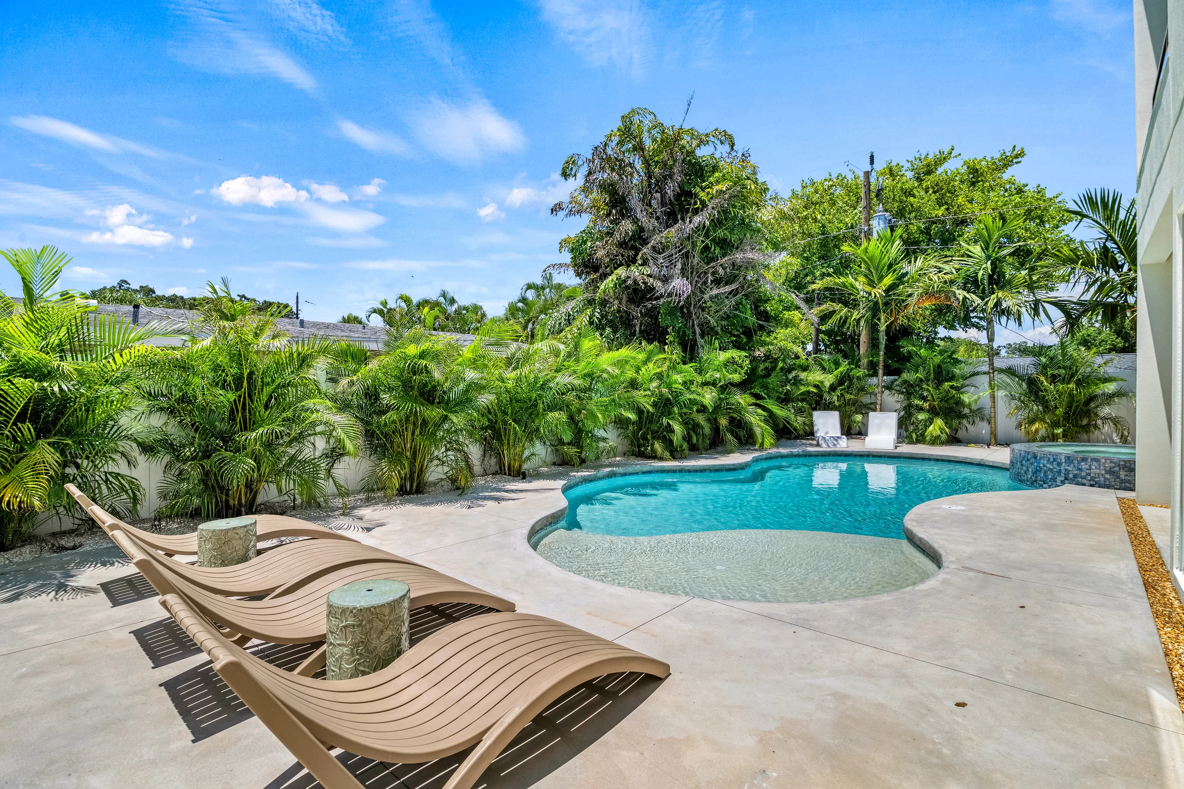 Wander Sarasota Palmetto #93