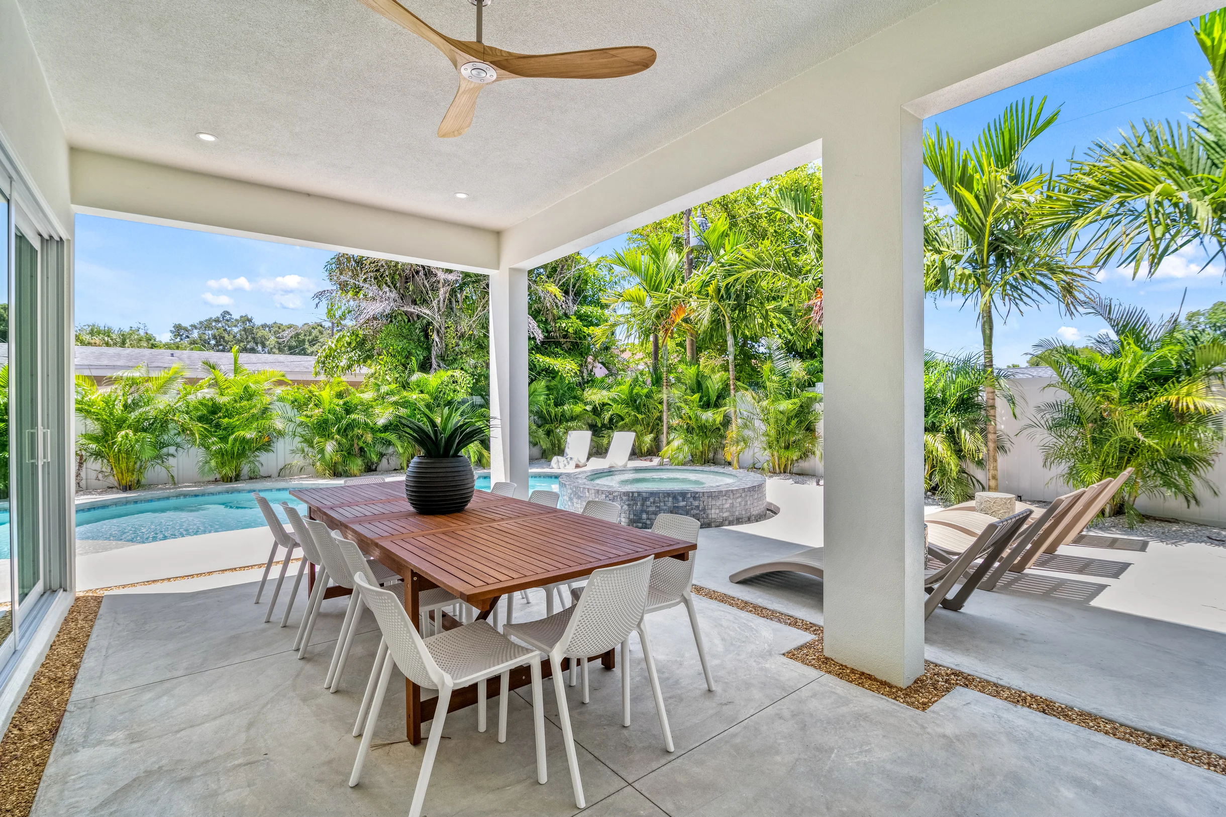 Wander Sarasota Palmetto #107