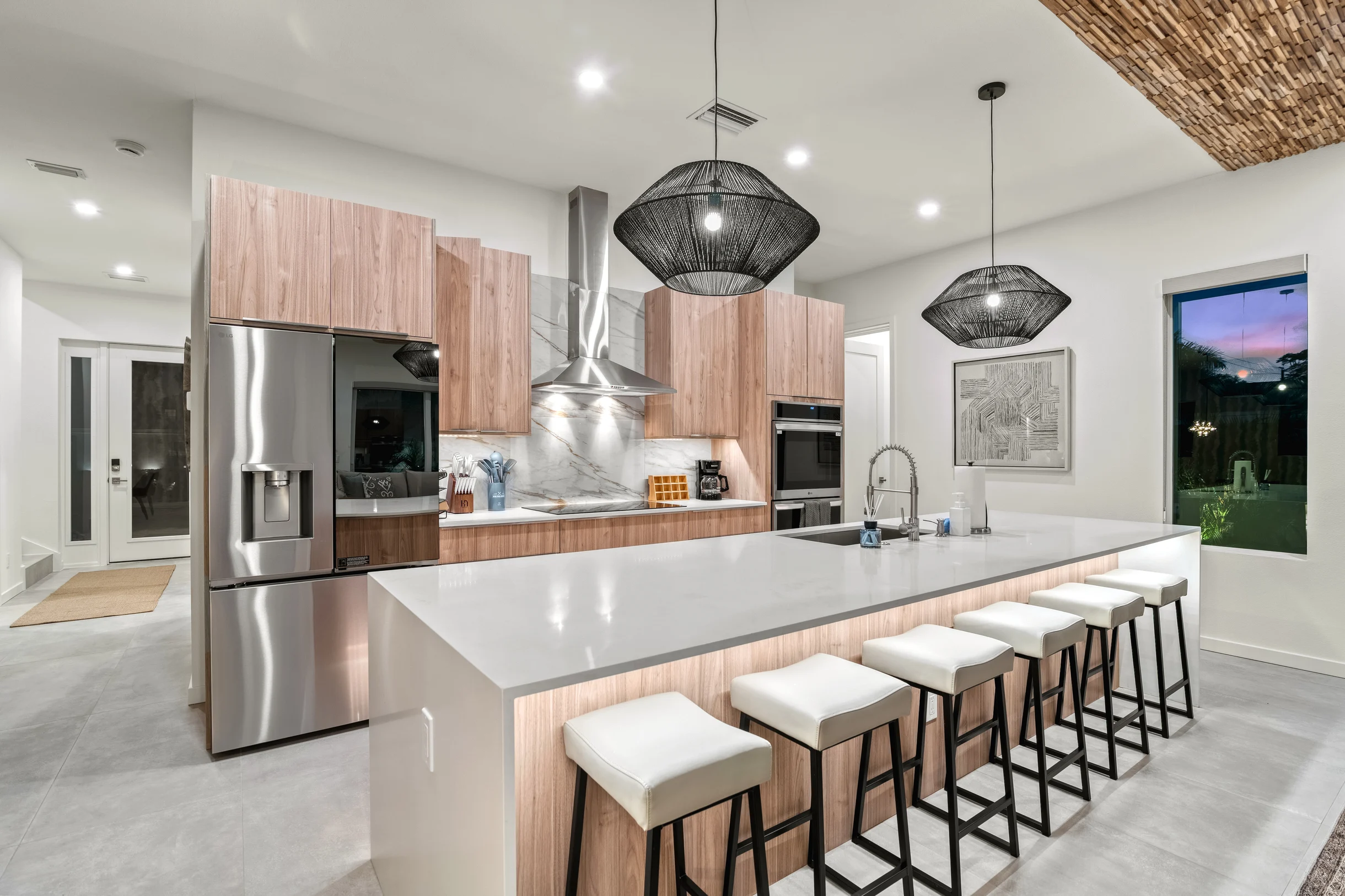 Wander Sarasota Palmetto #102