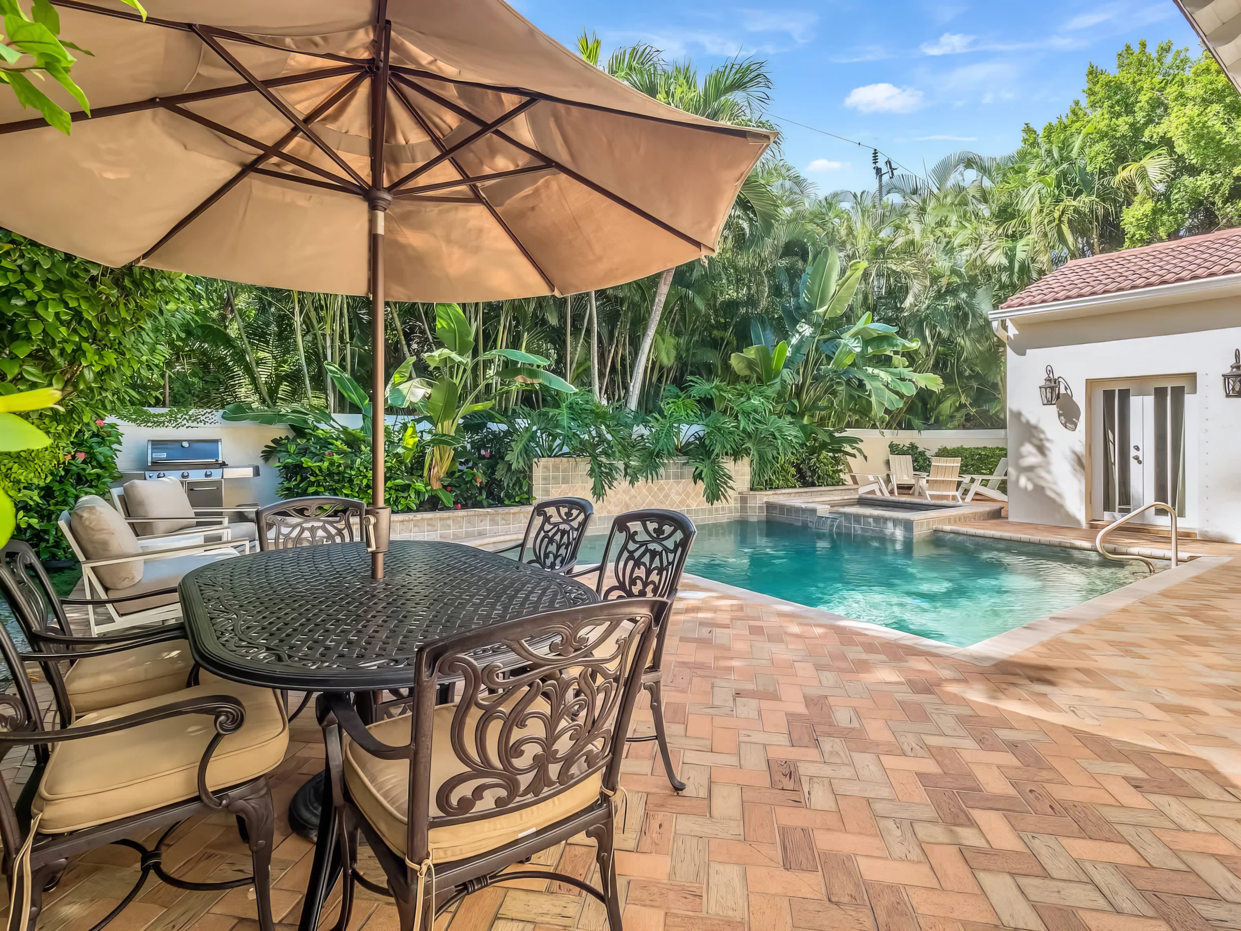 Wander Casa Captiva #40