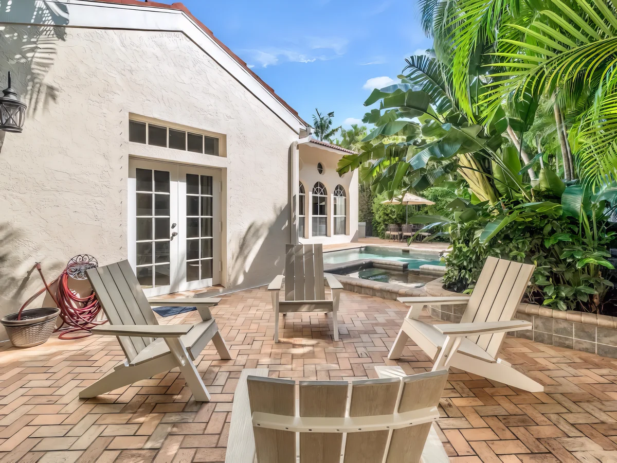 Wander Casa Captiva