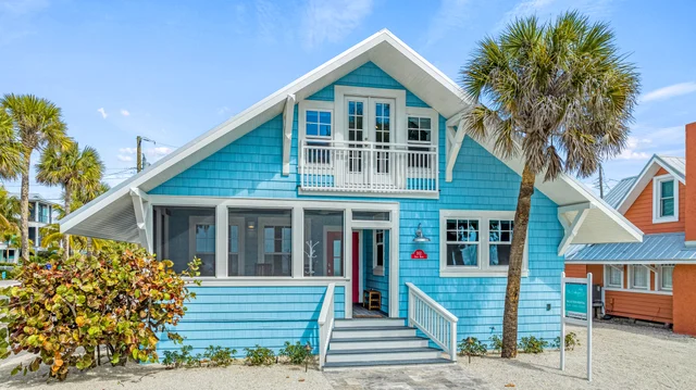 Wander Anna Maria Salty #5