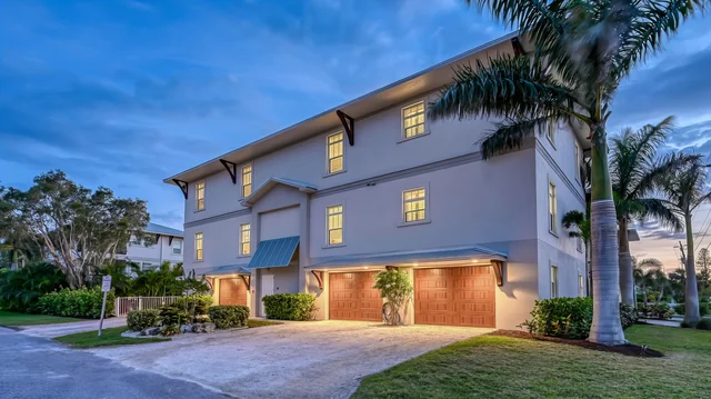 Wander Sarasota Tides #4