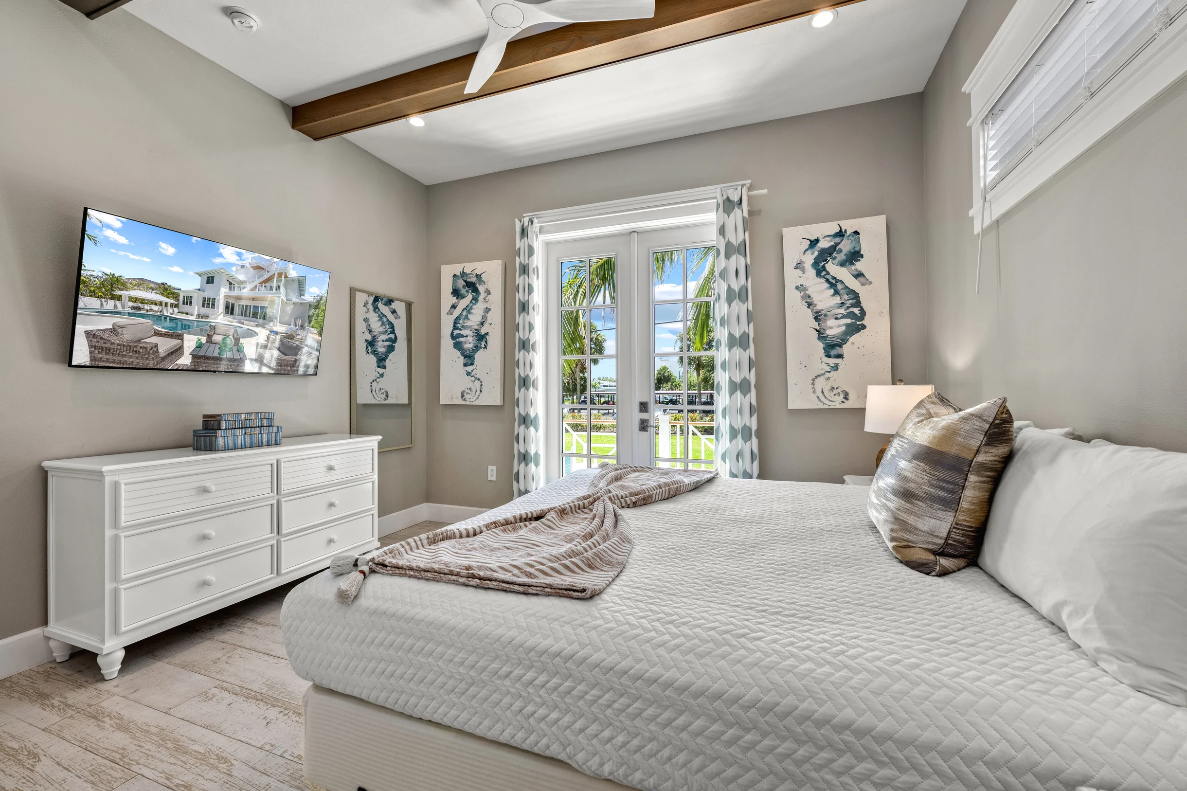 Wander Sarasota Waves #4