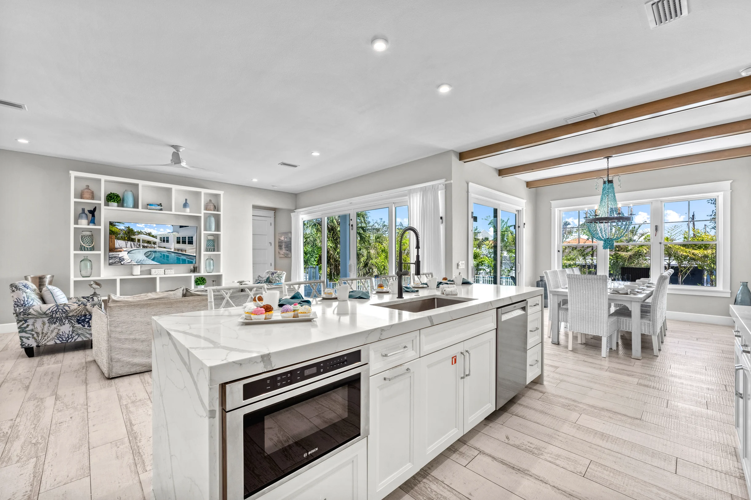 Wander Sarasota Waves #103