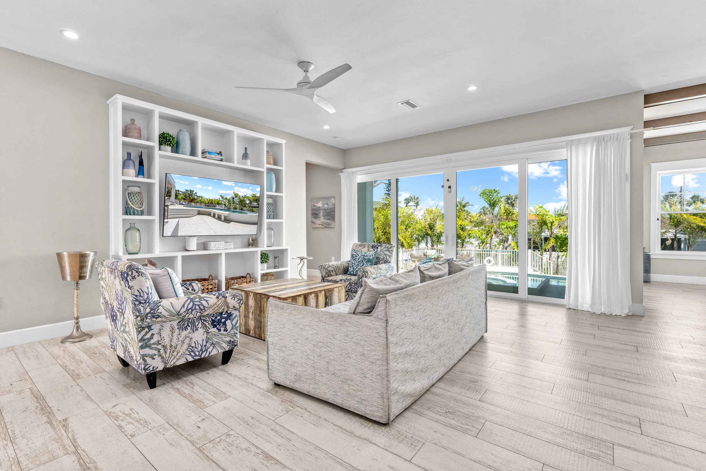 Wander Sarasota Waves #105