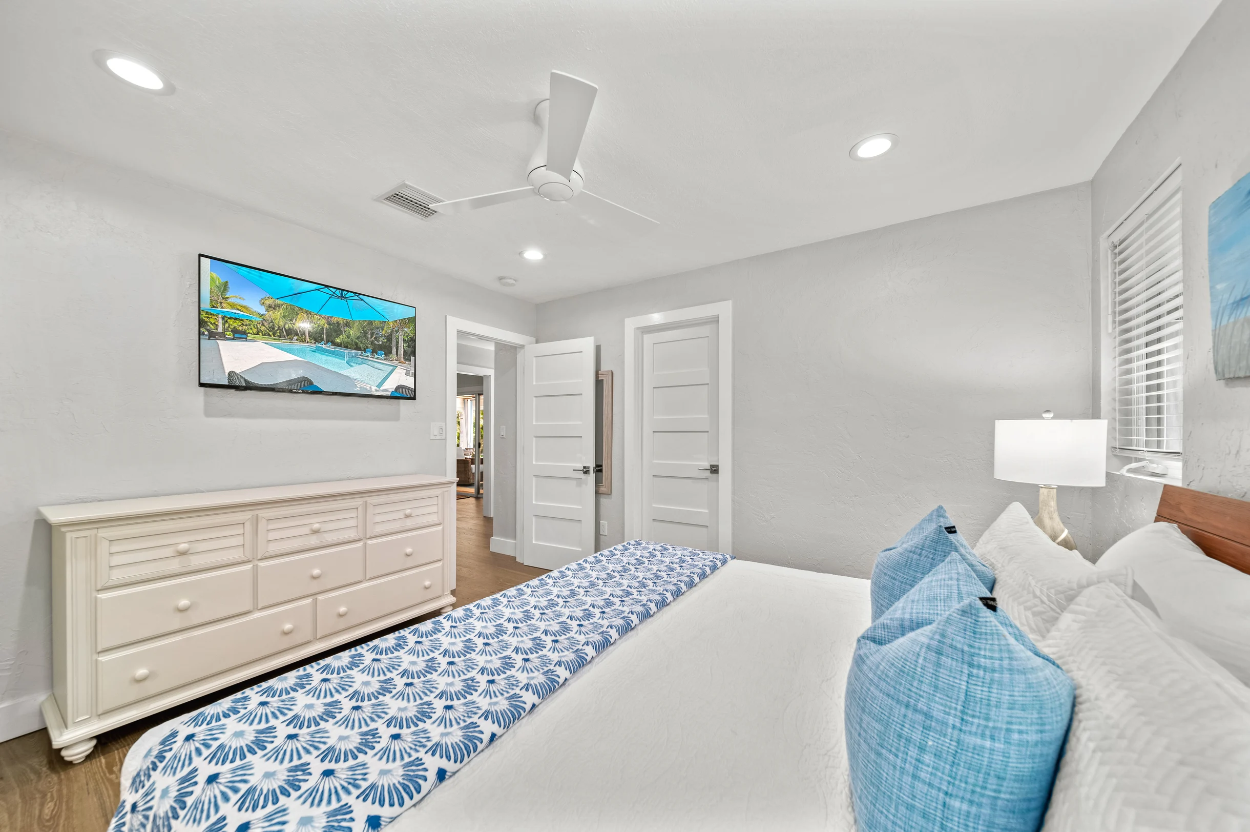 Wander Sarasota Sky #31