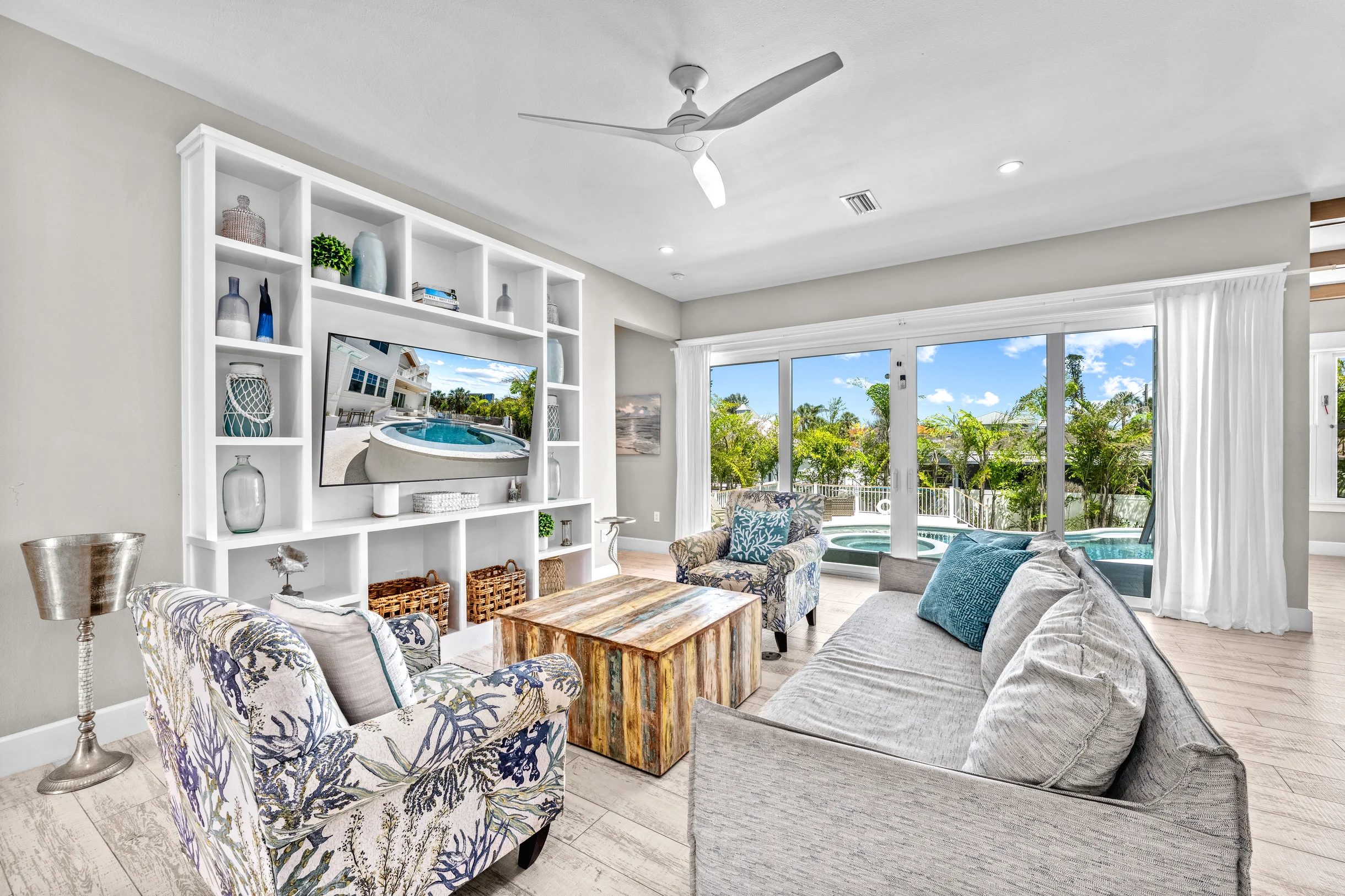 Wander Sarasota Waves #2