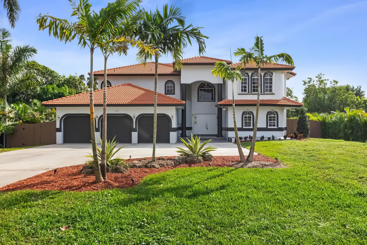 Wander Miami Manor #1