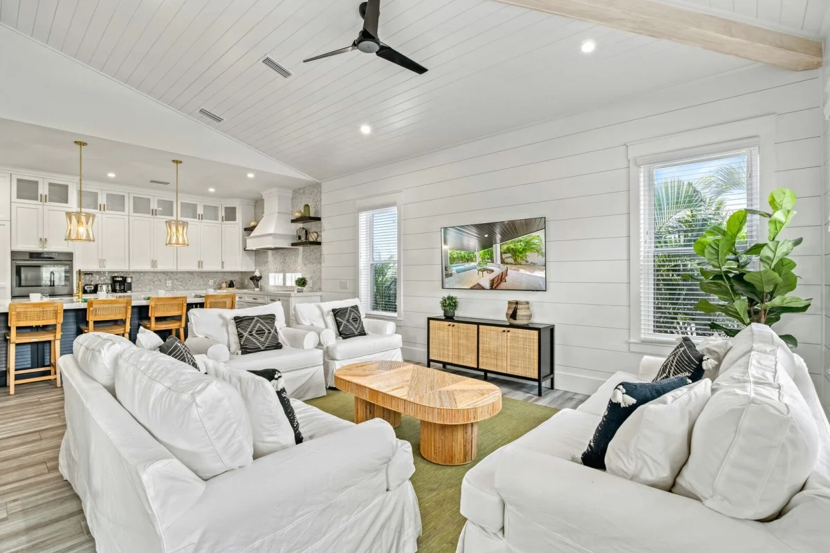 Wander Anna Maria Palms #41