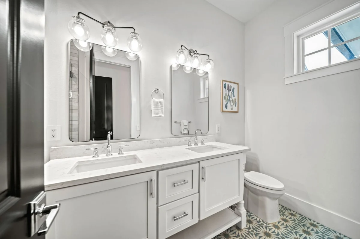 Wander Anna Maria Palms #33