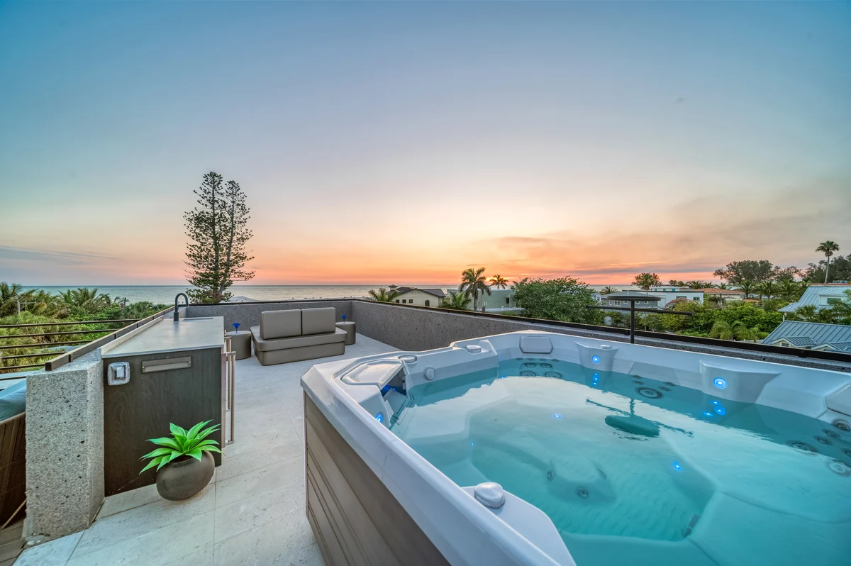 Wander Anna Maria Shores