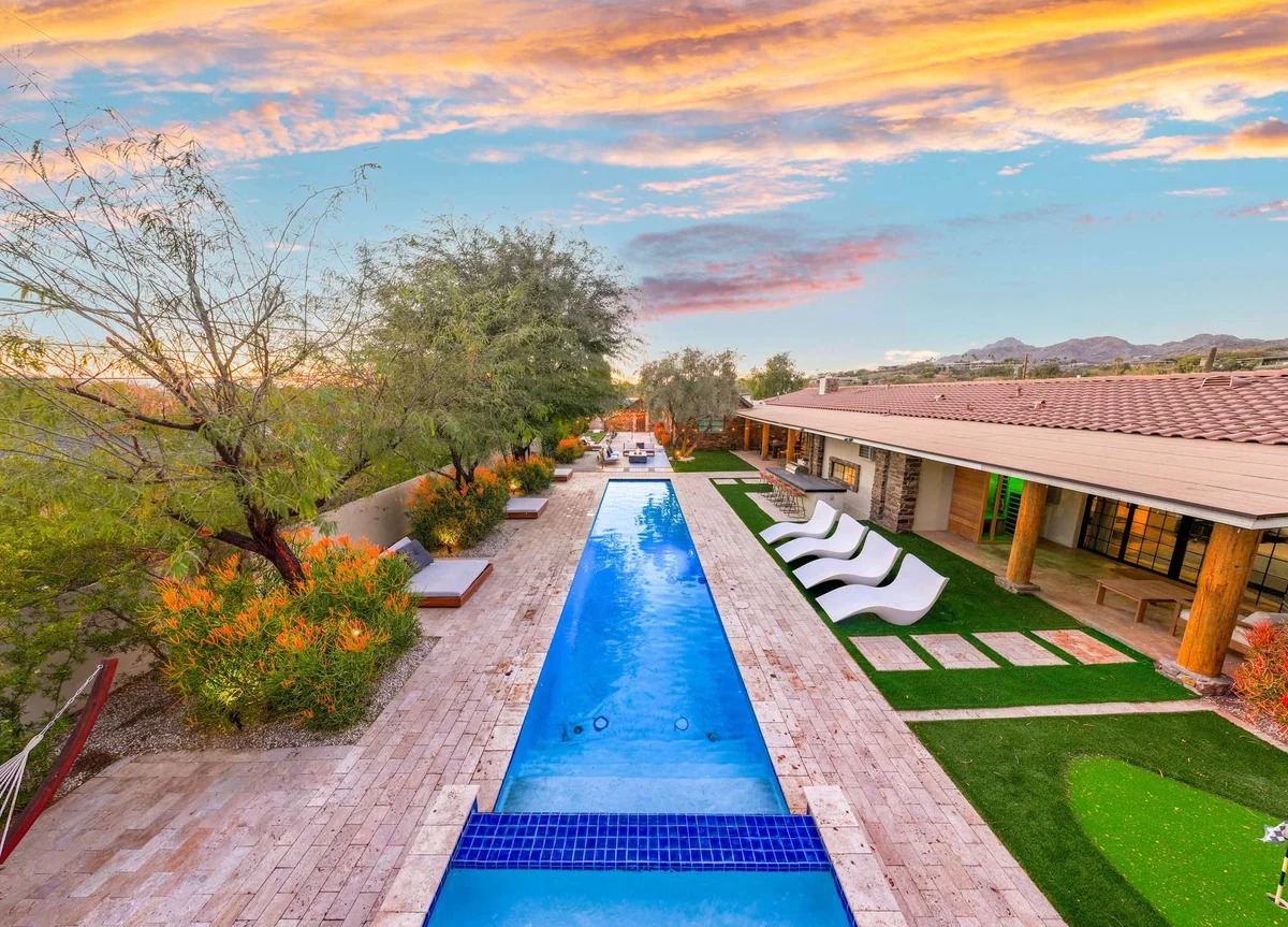 Wander Phoenix Oasis #24