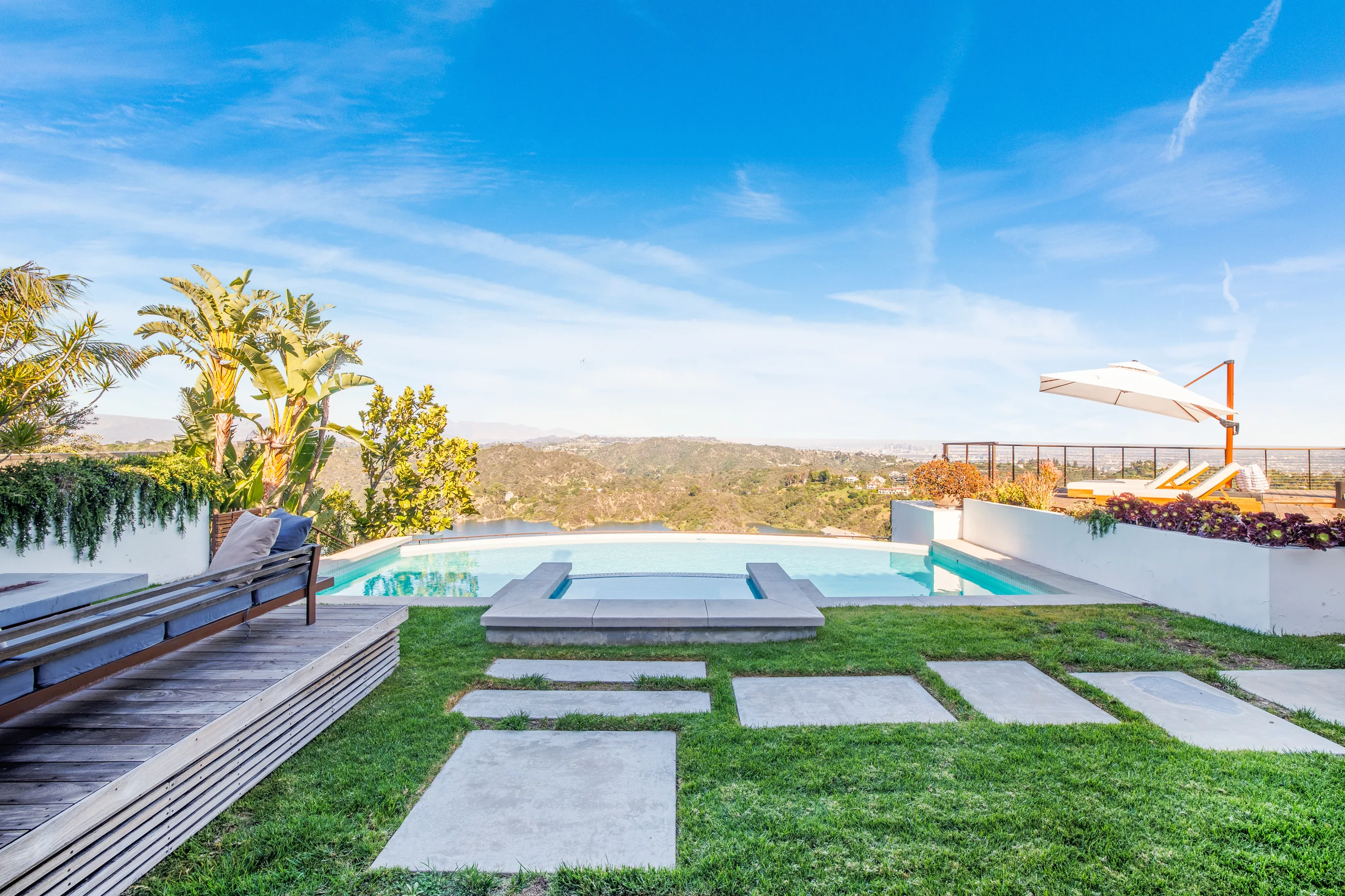 Wander Los Angeles Sky #61