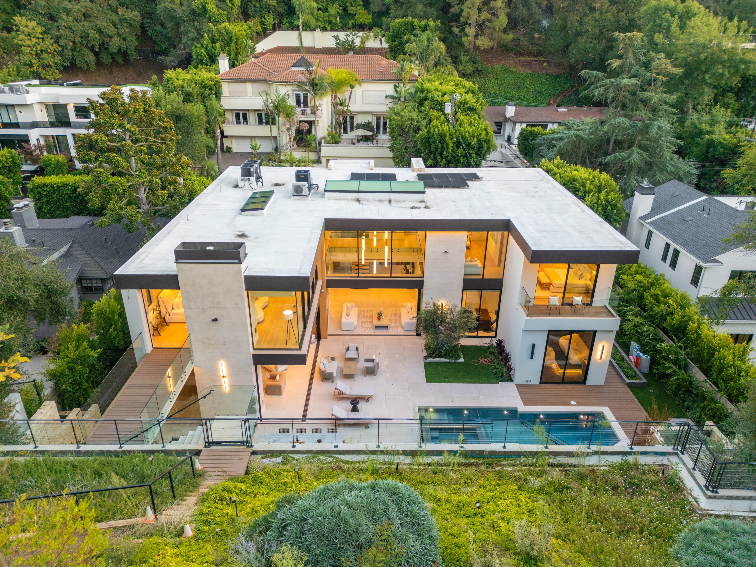 Wander Beverly Hills Oasis #52