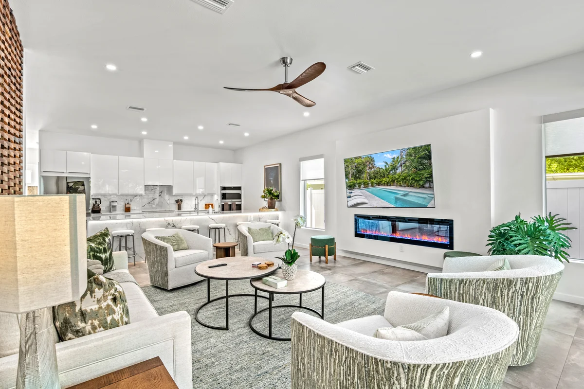 Wander Sarasota Bay Breeze