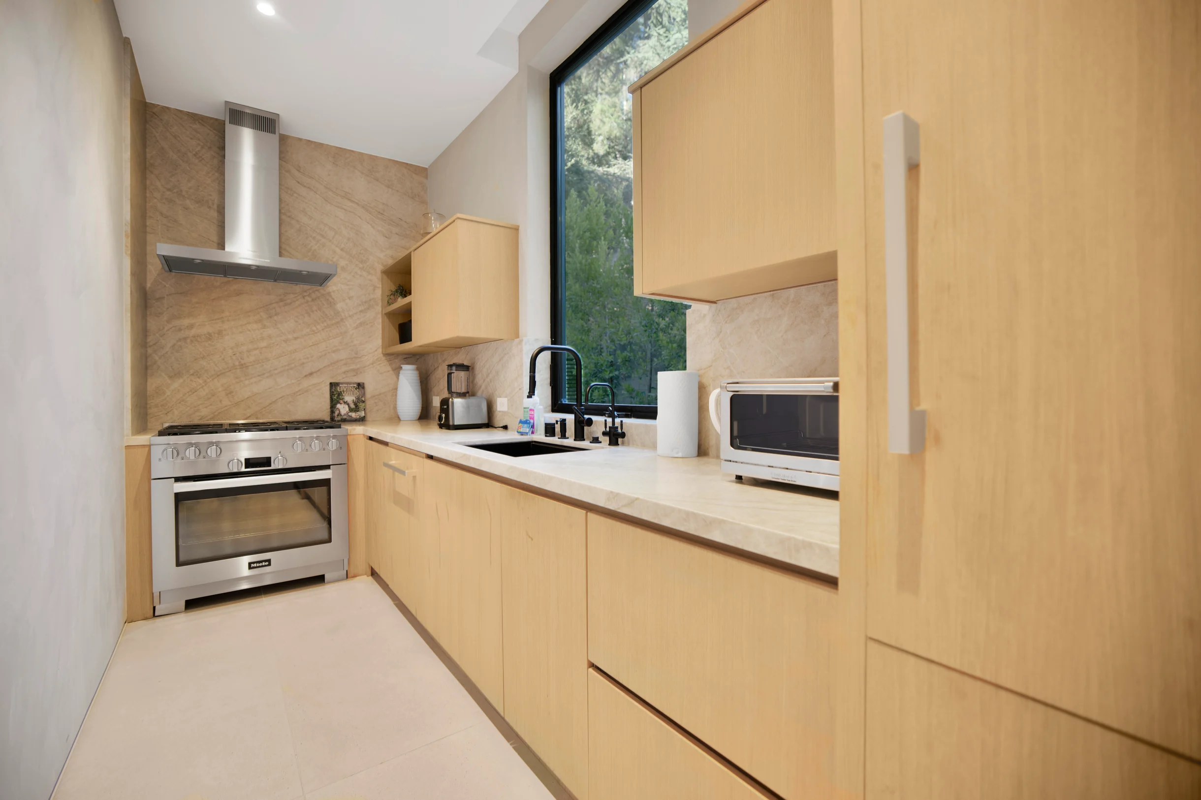 Wander Beverly Hills Oasis #66