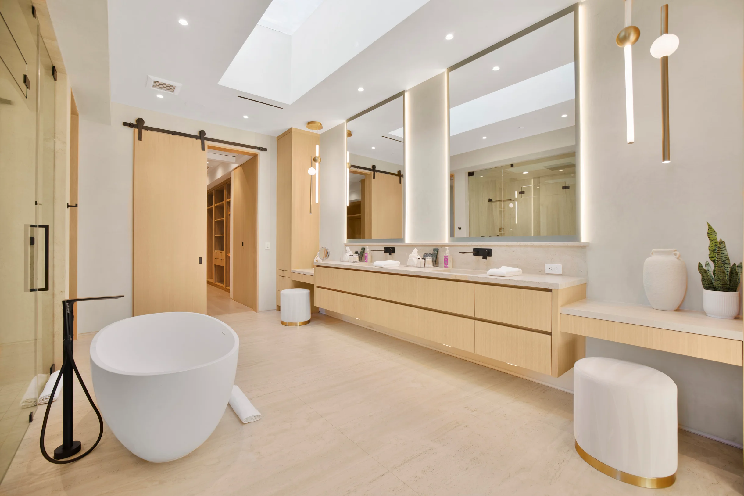 Wander Beverly Hills Oasis #13