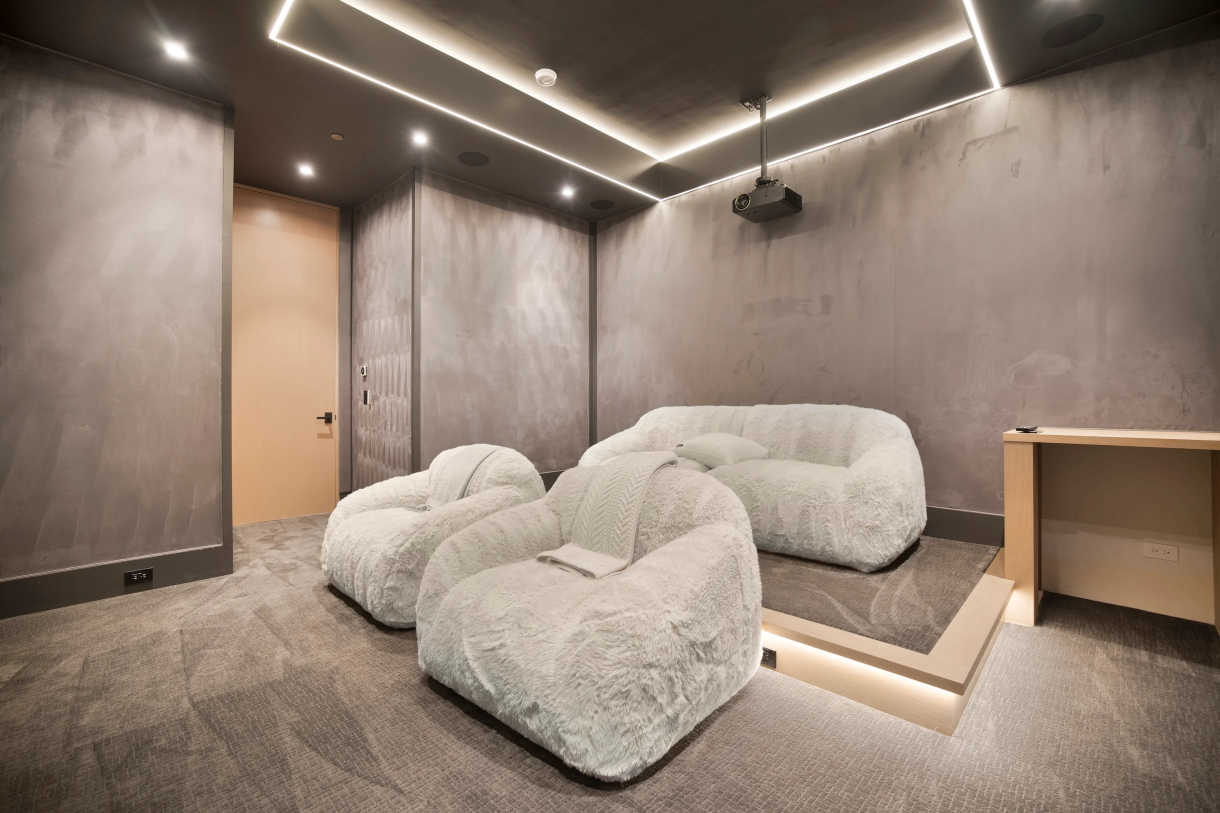 Wander Beverly Hills Oasis #37