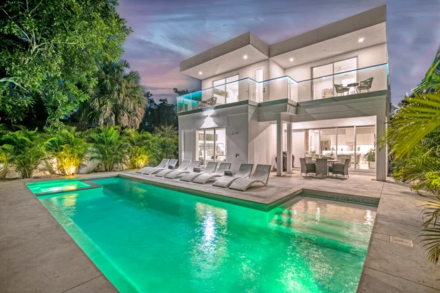 Wander Sarasota Bay Breeze #5