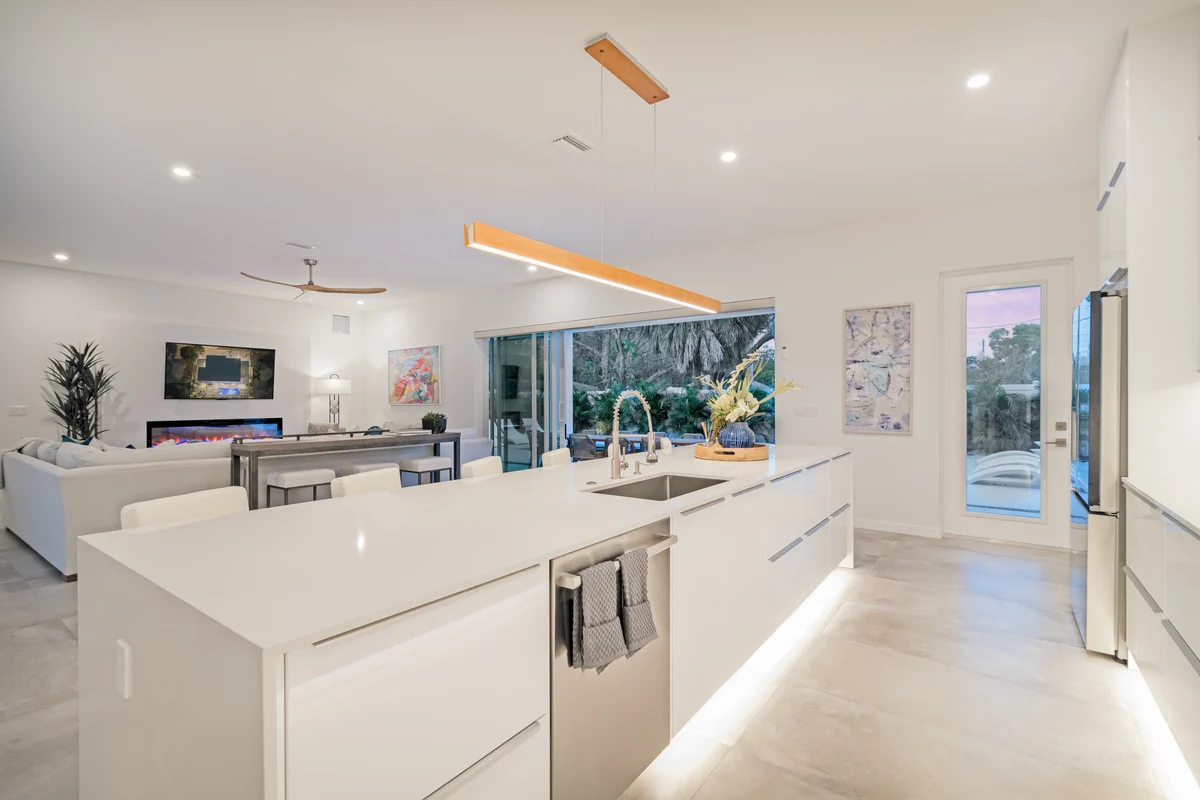 Wander Sarasota Palms