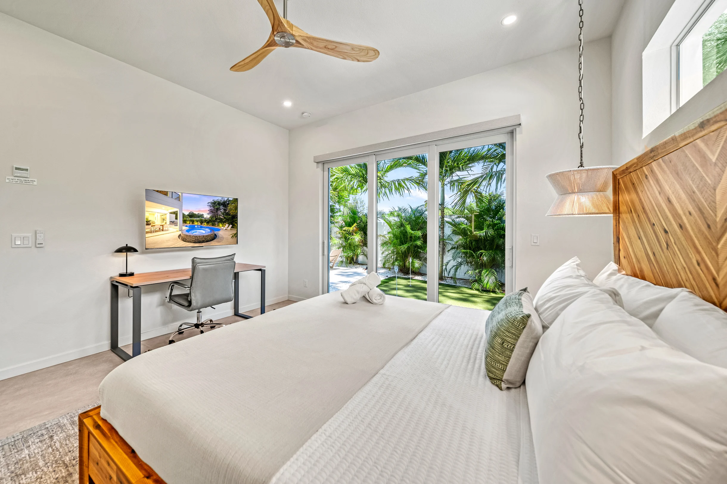 Wander Sarasota Palmetto #33