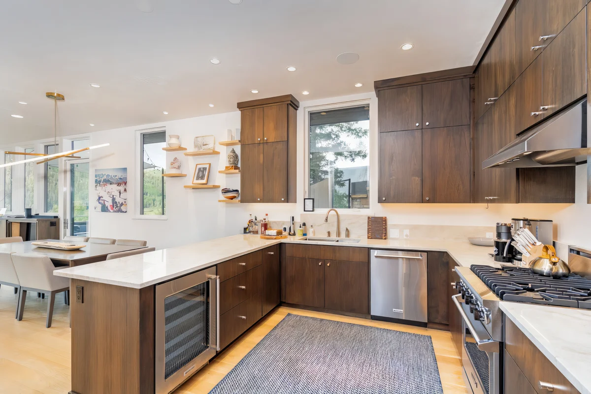 Wander Telluride Summit