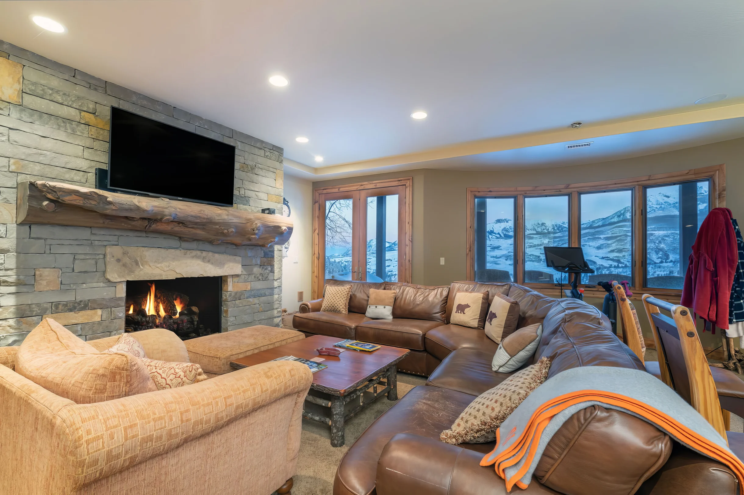 Wander Mountain Village Peaks #10