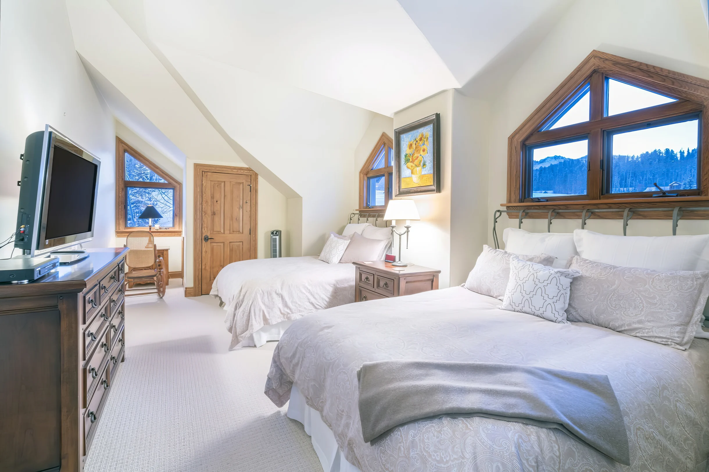 Wander Mountain Village Peaks #17