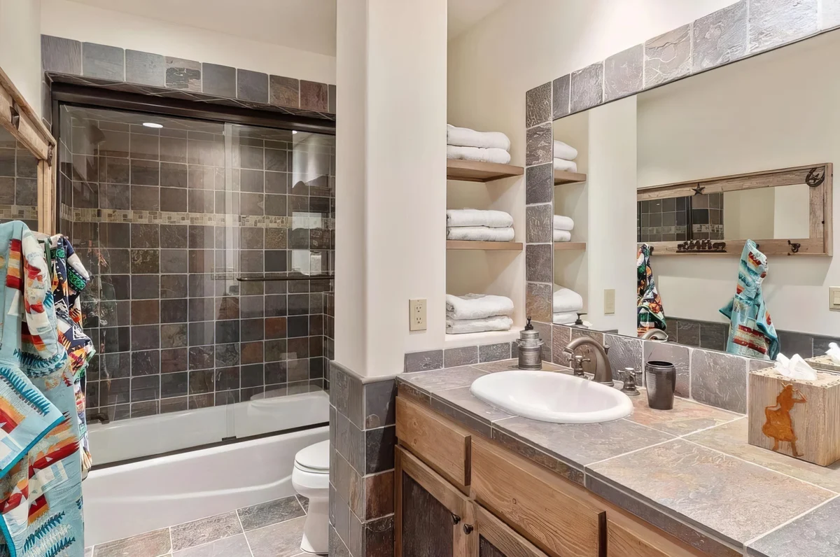 Wander Mountain Village #6