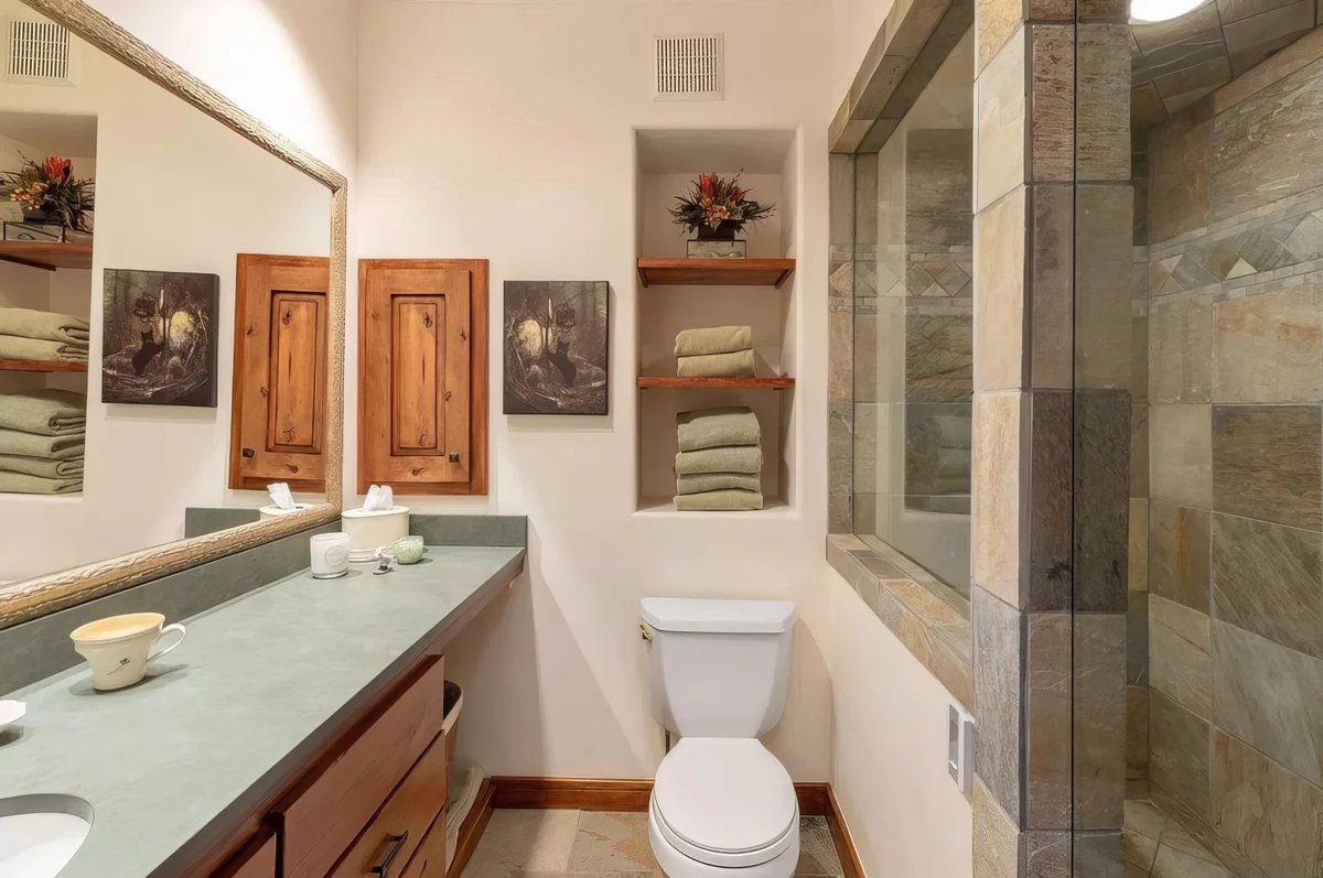 Wander Mountain Village