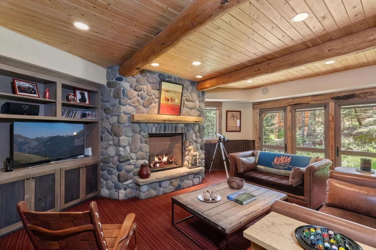 Wander Mountain Village #14